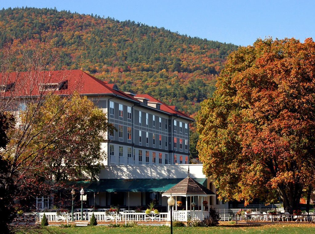 Fort William Henry Hotel Озеро Джордж Экстерьер фото